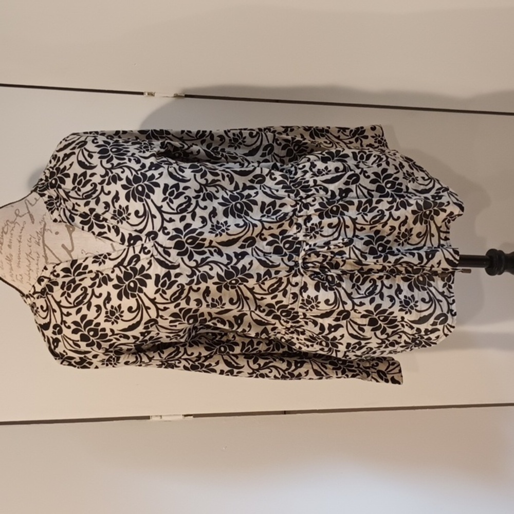 Lauren Ralph Lauren Black & Cream Cotton String Waist Size PM Floral Feminine